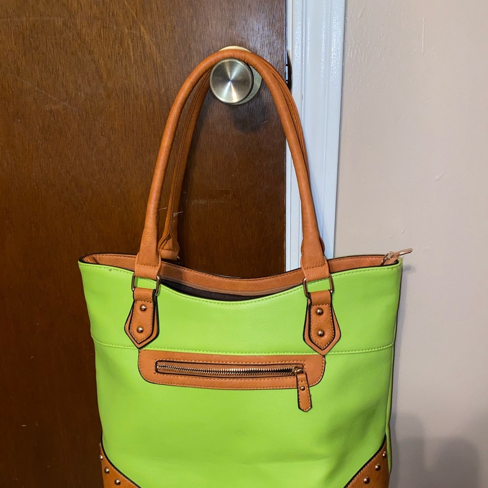 Lot of different purses (9 purses)